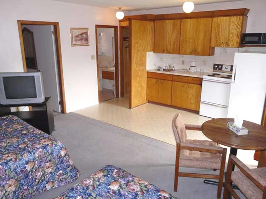 A-1 Alberni Inn Port Alberni Room photo