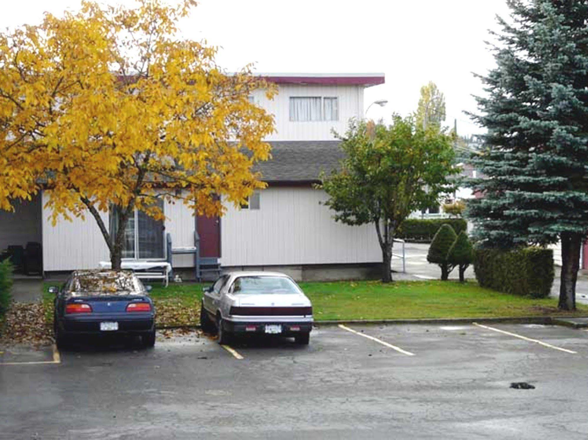 A-1 Alberni Inn Port Alberni Exterior photo